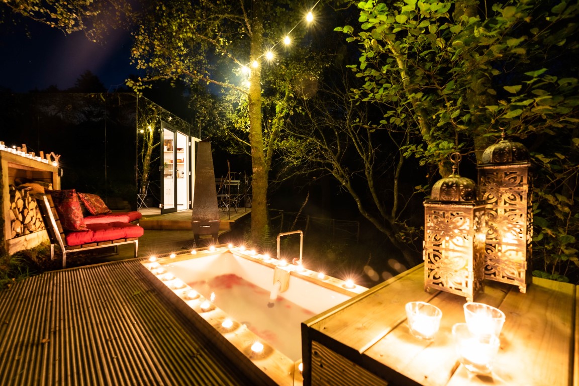 The sunken bath at Arcadia Glamping Loch Lomond