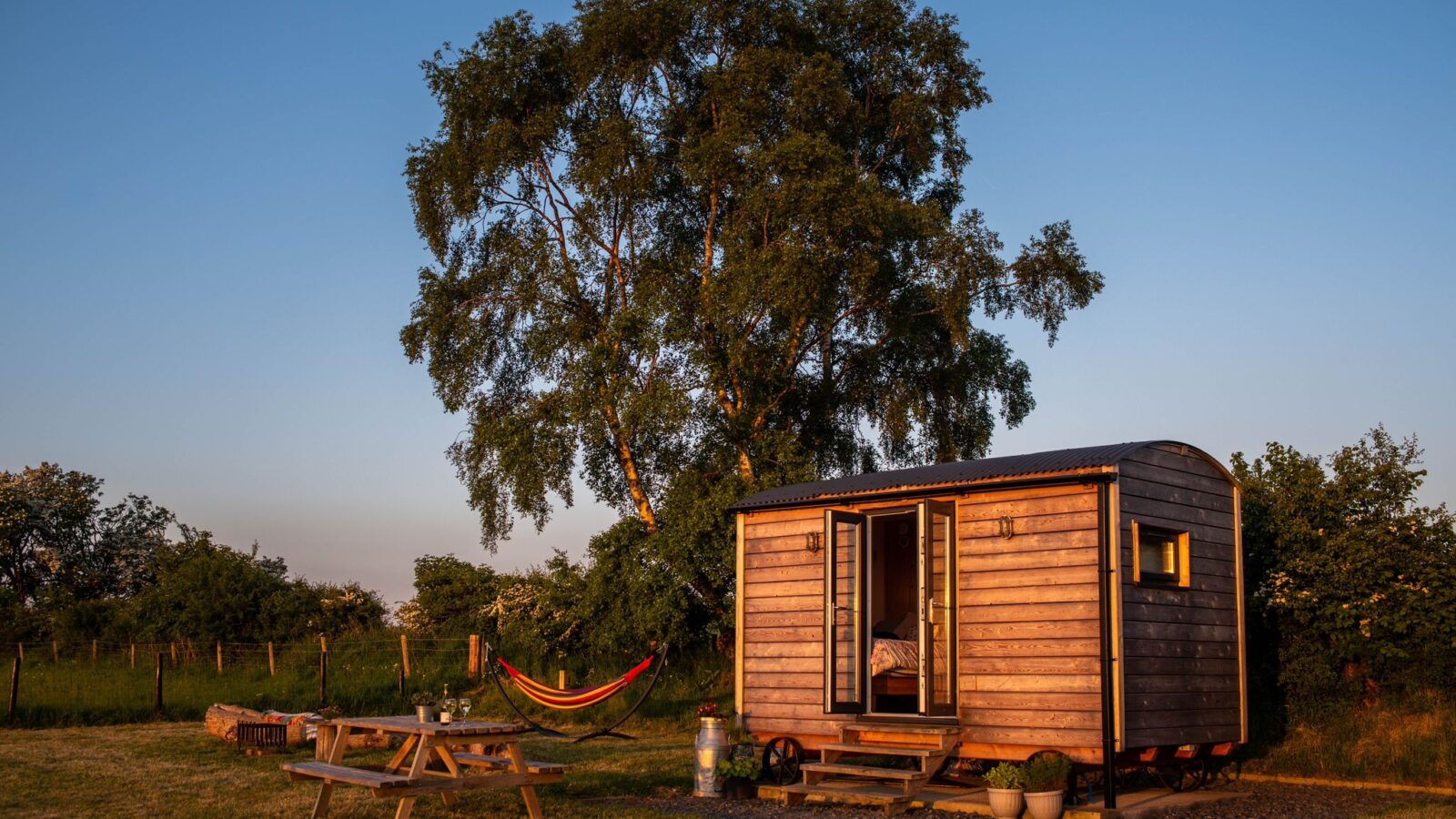 Cae Main Shepherds Hut