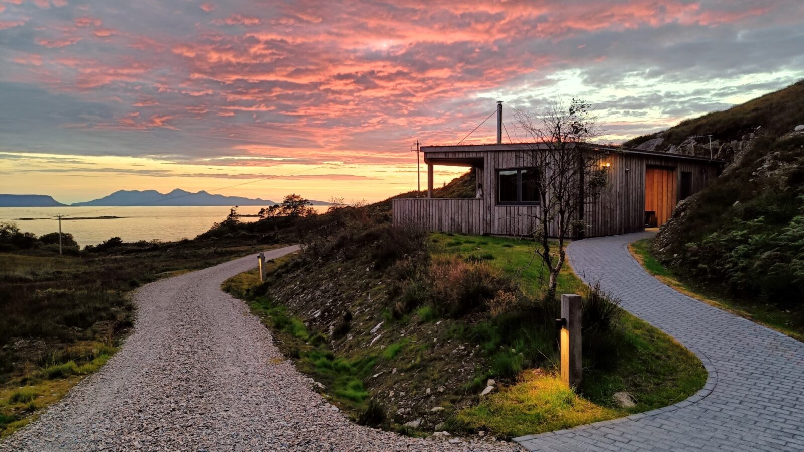 Cairn Lodges