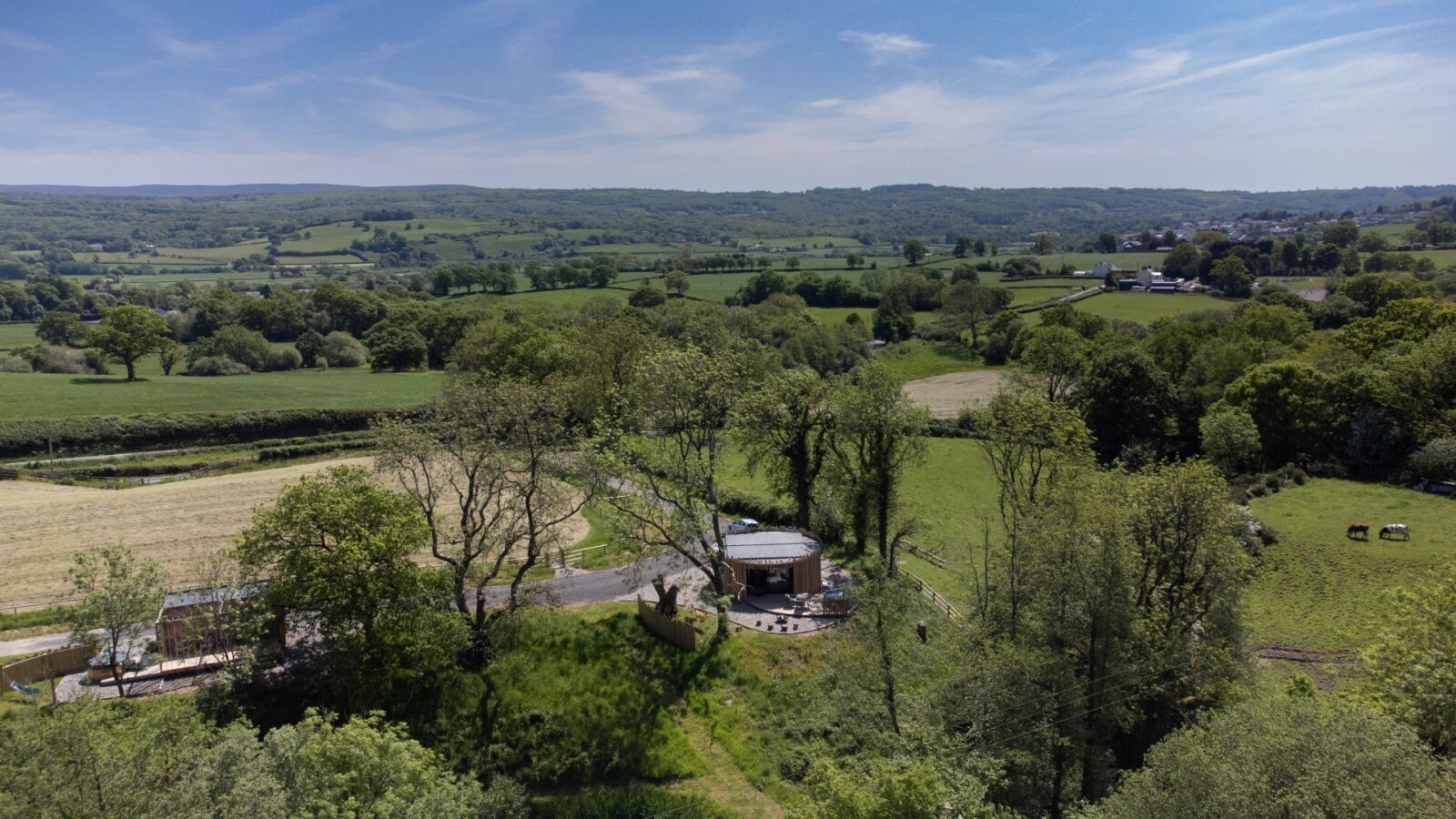 Pond View Lodges